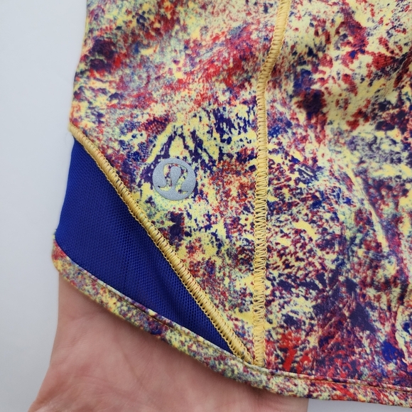 Lululemon Hotty Hot Women's Purple Seawheeze Shorts 4" Inseam Linef Size 6  Tall - Picture 10 of 14